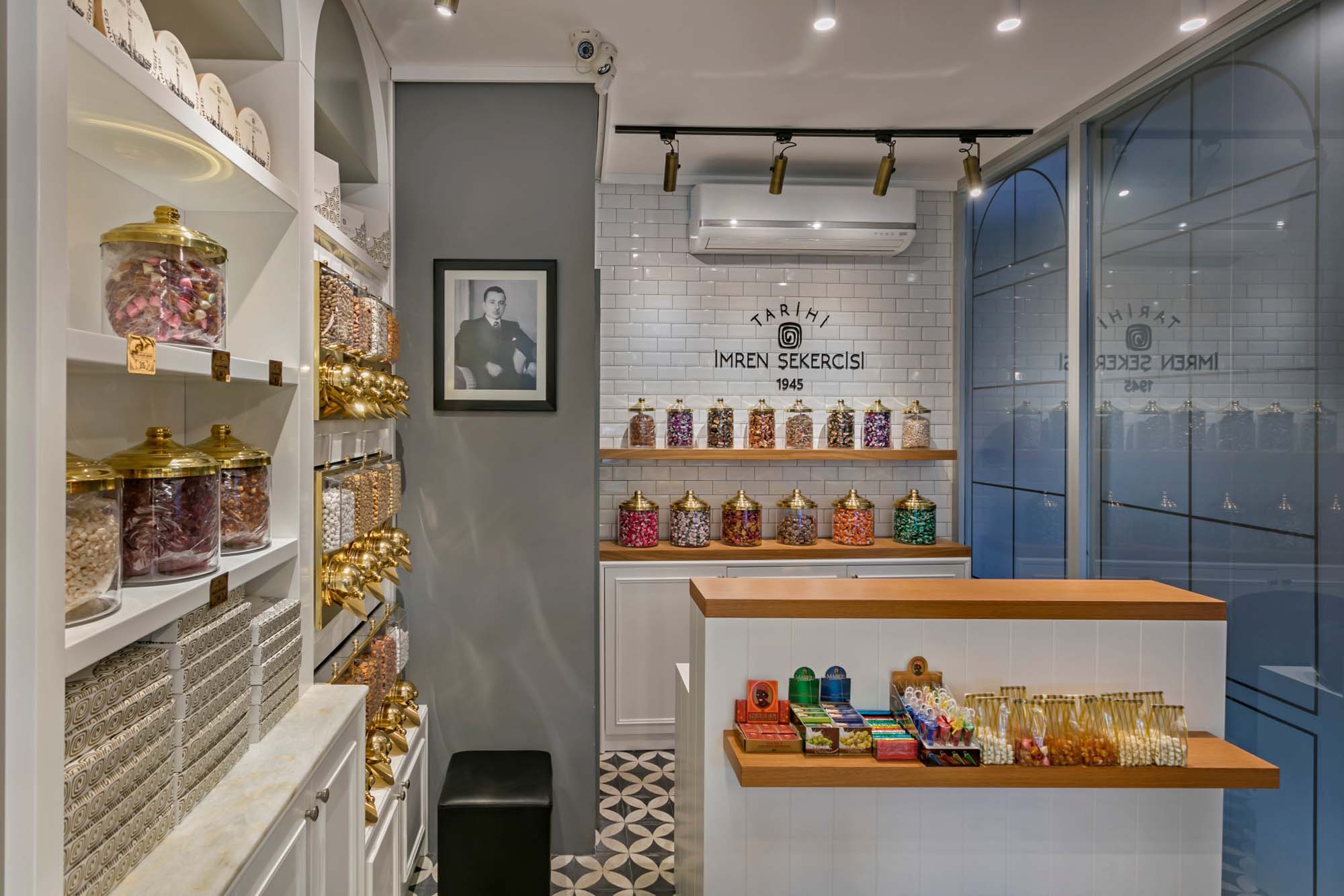 店面裝修設計與建筑搭配很關鍵，否則得不償失 